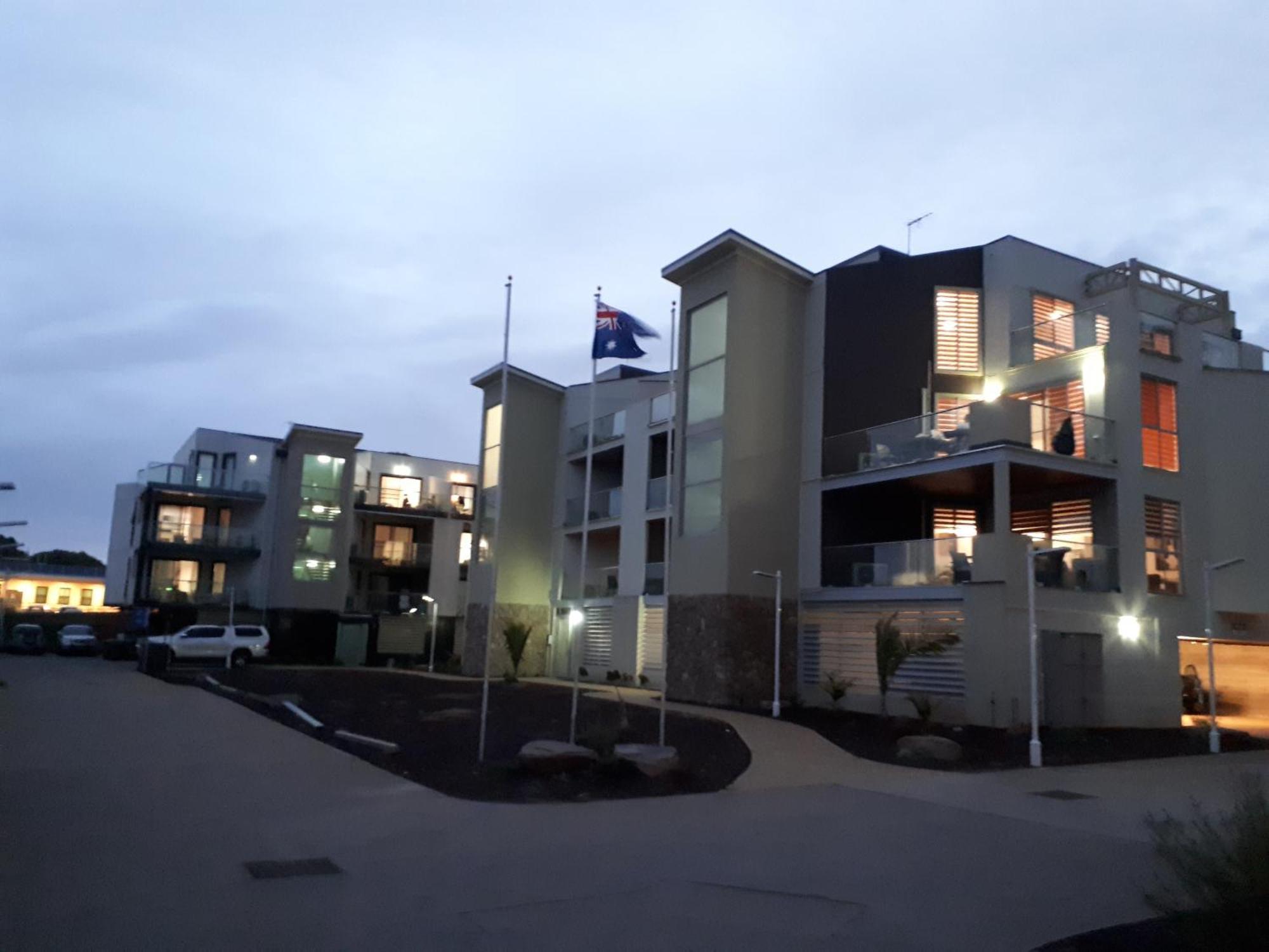 קאווס Apartments In Phillip Island Towers - Block C מראה חיצוני תמונה